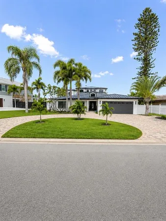 $2,595,000 | 452 Bath Club Boulevard North, North Redington Beach, FL 33708