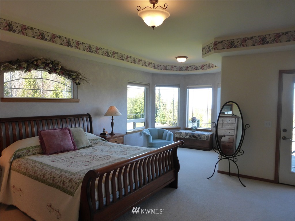 737 McCrorie Road Port Angeles, WA 98362 - Photo 12 of 24 Gallery Image 12