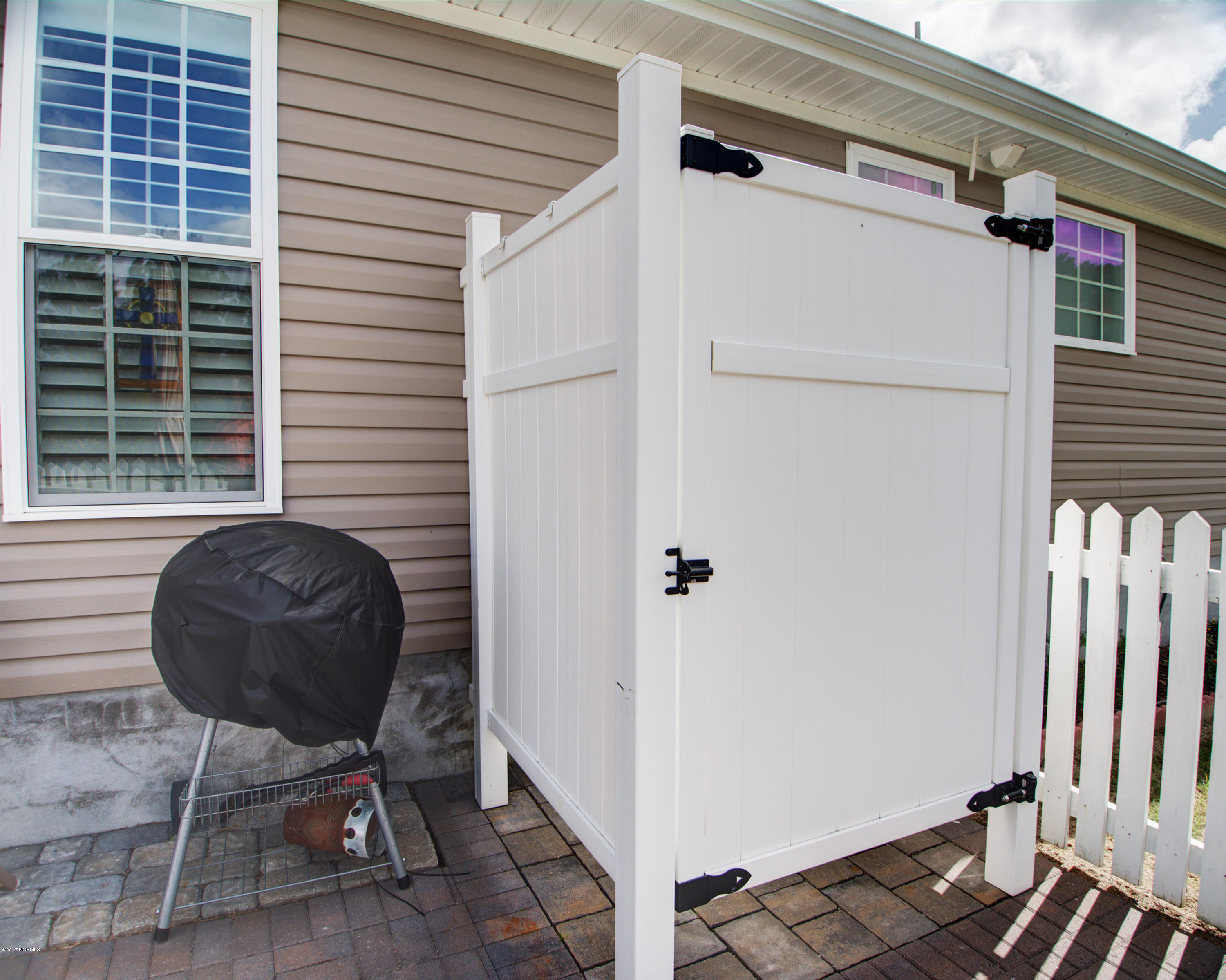 110 Holland Farm Road Cedar Point, NC 28584 - Photo 25 of 25 Outdoor Shower