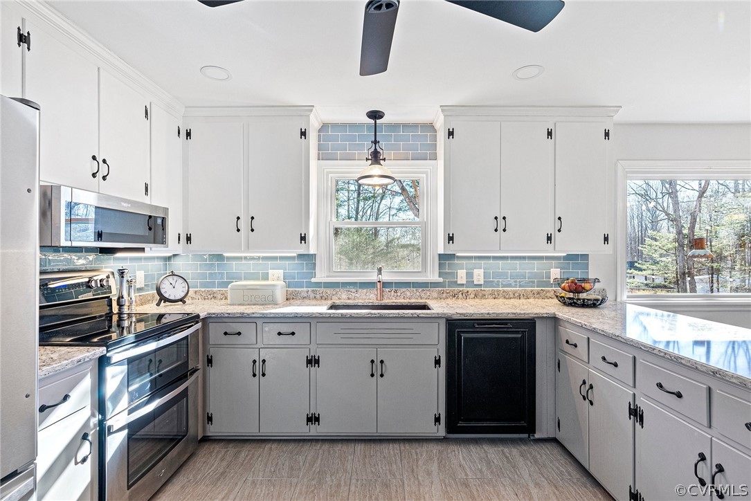 923 Waltons Store Road Louisa, VA 23093 - Photo 4 of 18 Kitchen