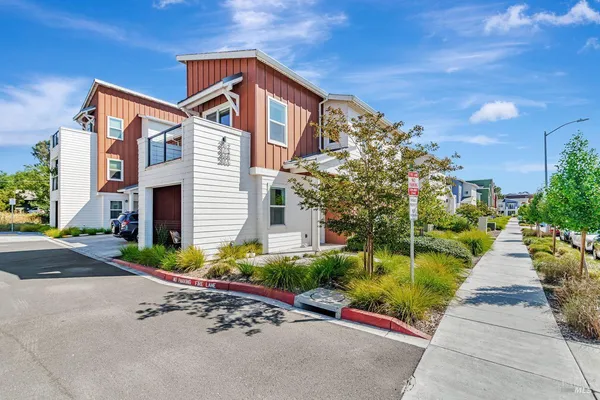 $534,500 | 2662 Franz Kafka Avenue, Santa Rosa, CA 95404