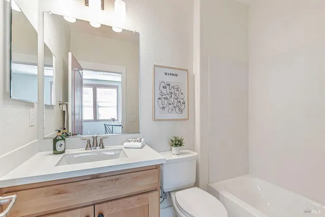 $544,500 | 2662 Franz Kafka Avenue, Santa Rosa, CA 95404