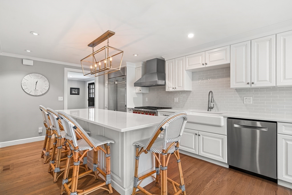 23 Northgate Road Wellesley, MA 02481 - Photo 8 of 31