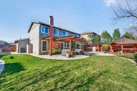 $2,298,000 | 6050 Castello Drive, San Jose, CA 95120