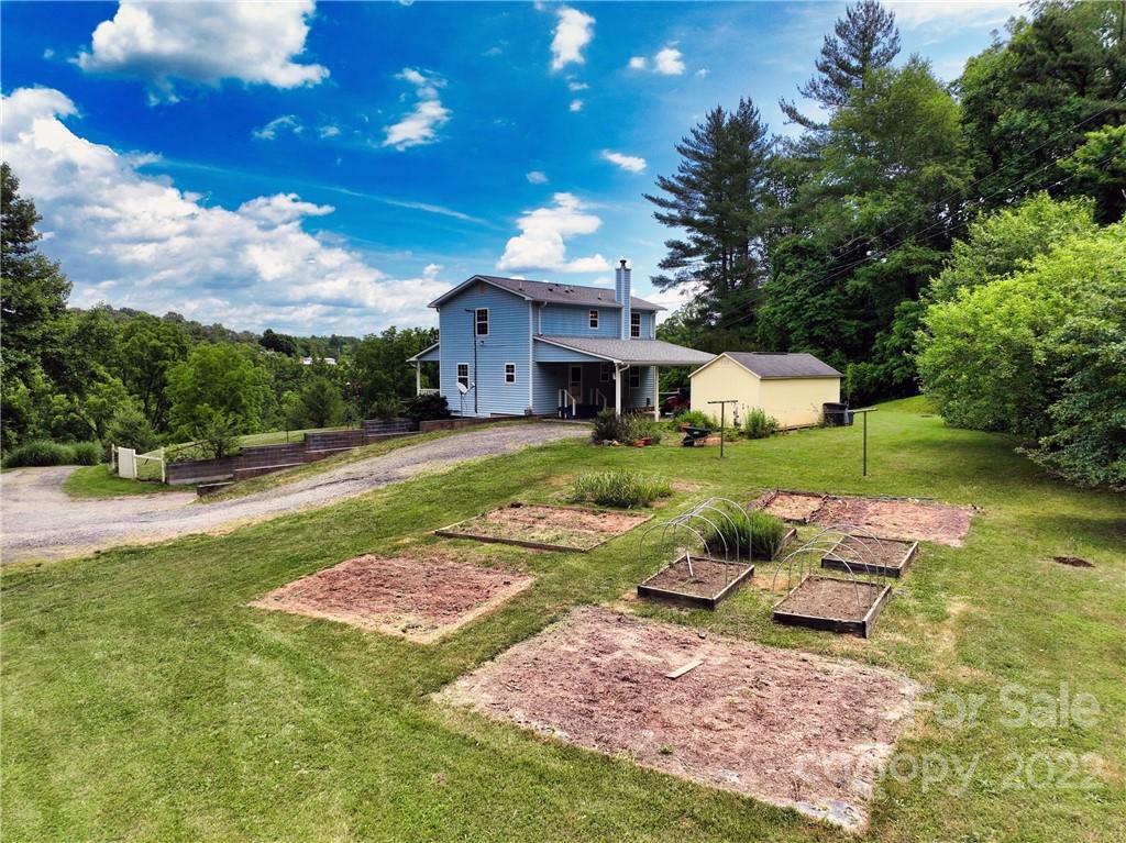 208 Bailey Road Candler, NC 28715 - Photo 4 of 35 Gallery Image 4