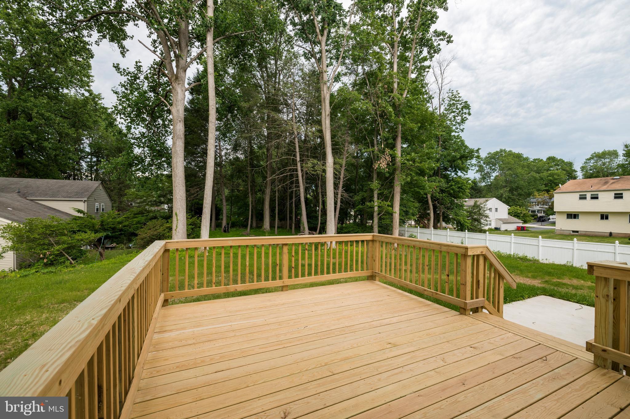 2829 Sandpiper Road Norristown, PA 19403 - Photo 12 of 34 Deck