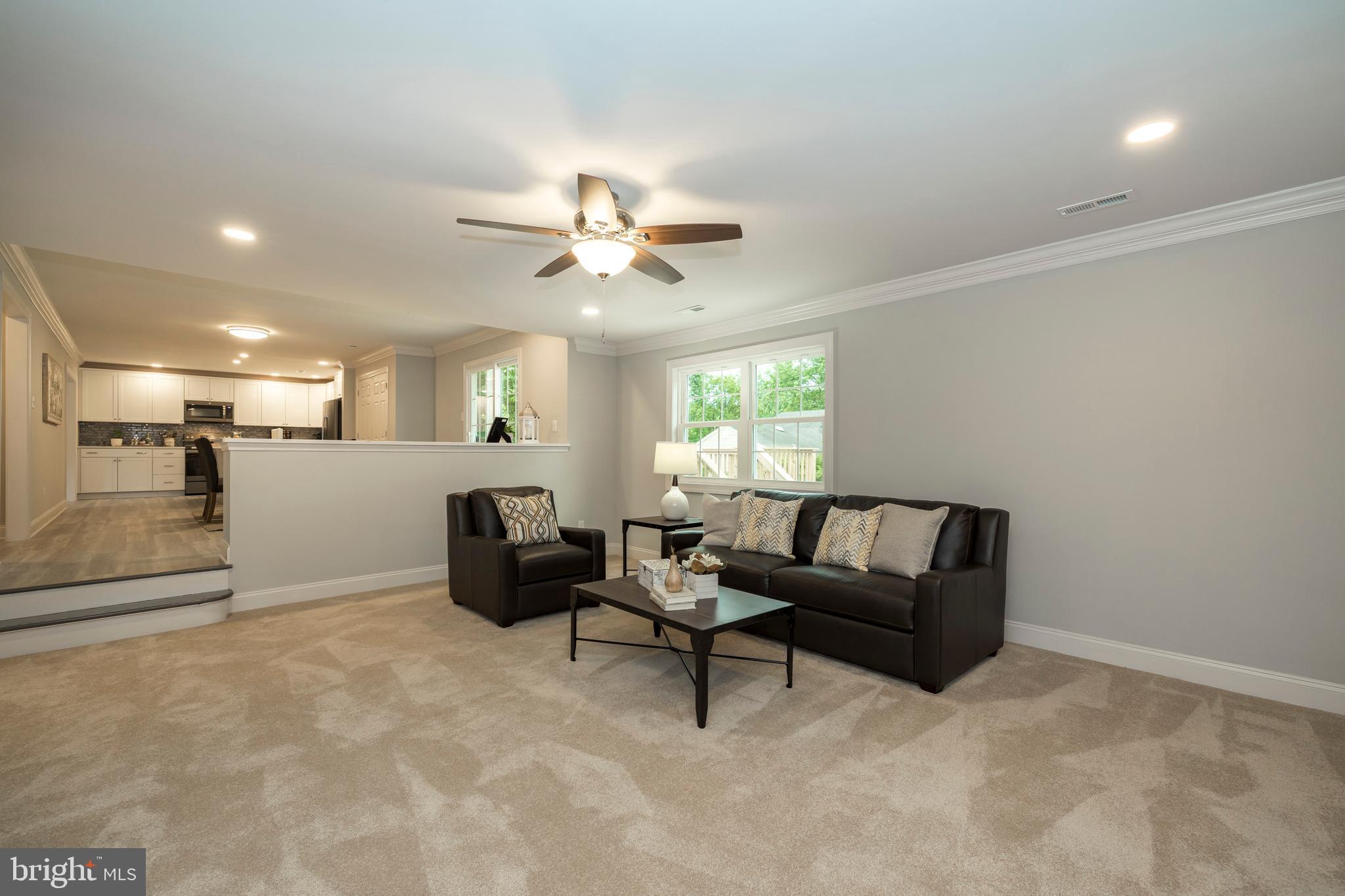 2829 Sandpiper Road Norristown, PA 19403 - Photo 15 of 34 Family Room