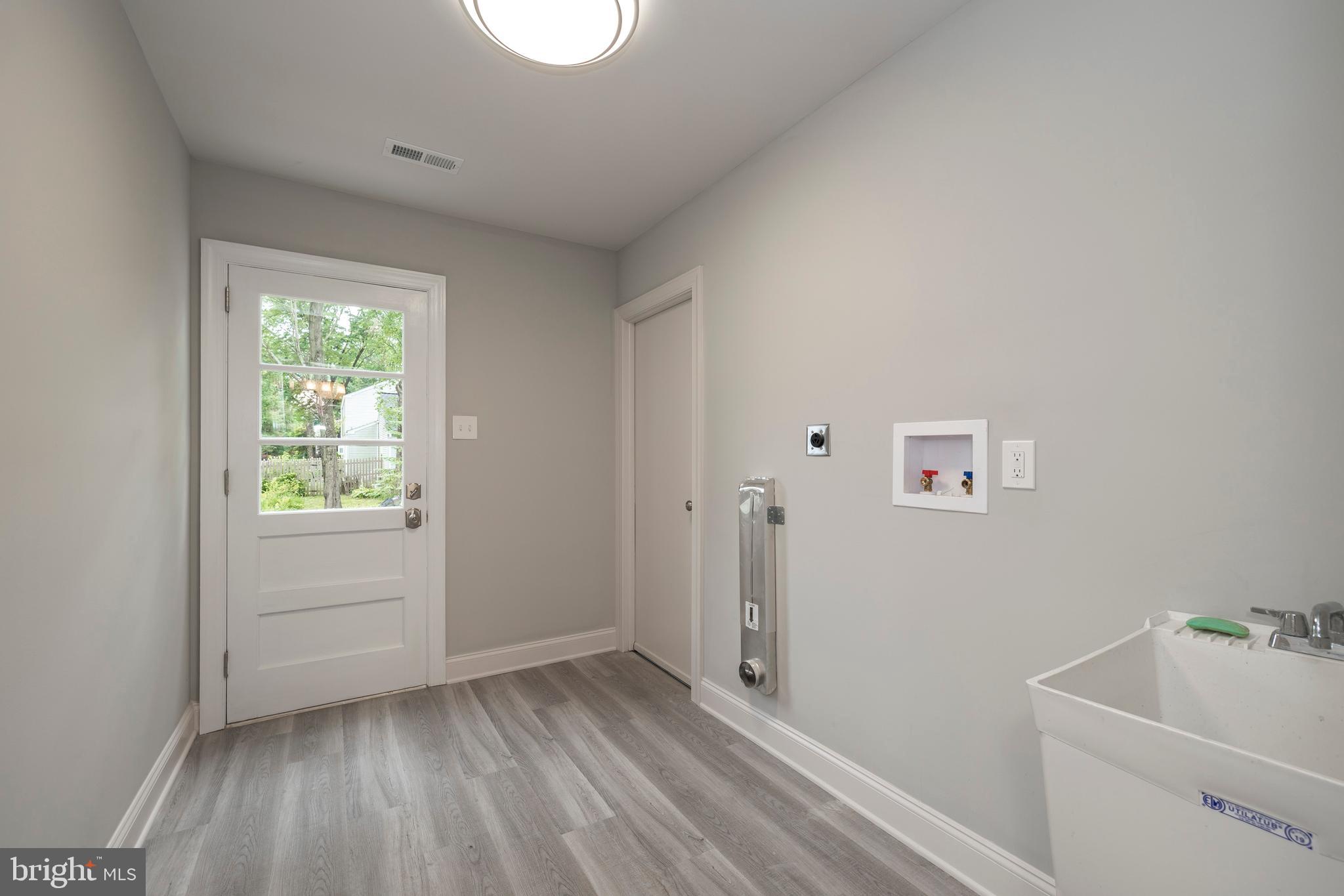2829 Sandpiper Road Norristown, PA 19403 - Photo 18 of 34 Laundry room, main level, garage access