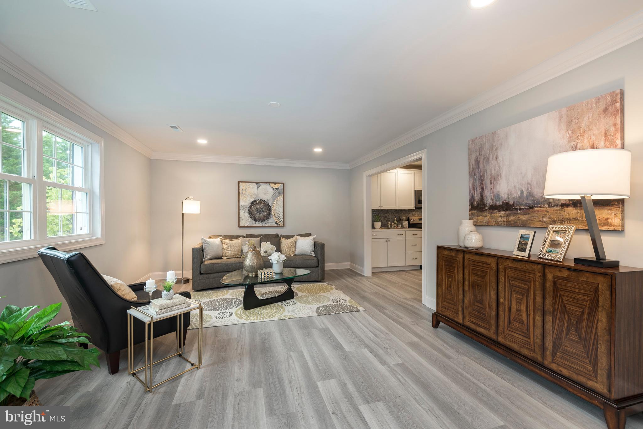 2829 Sandpiper Road Norristown, PA 19403 - Photo 3 of 34 Living Room