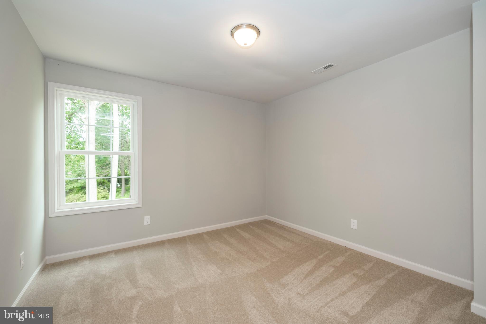 2829 Sandpiper Road Norristown, PA 19403 - Photo 23 of 34