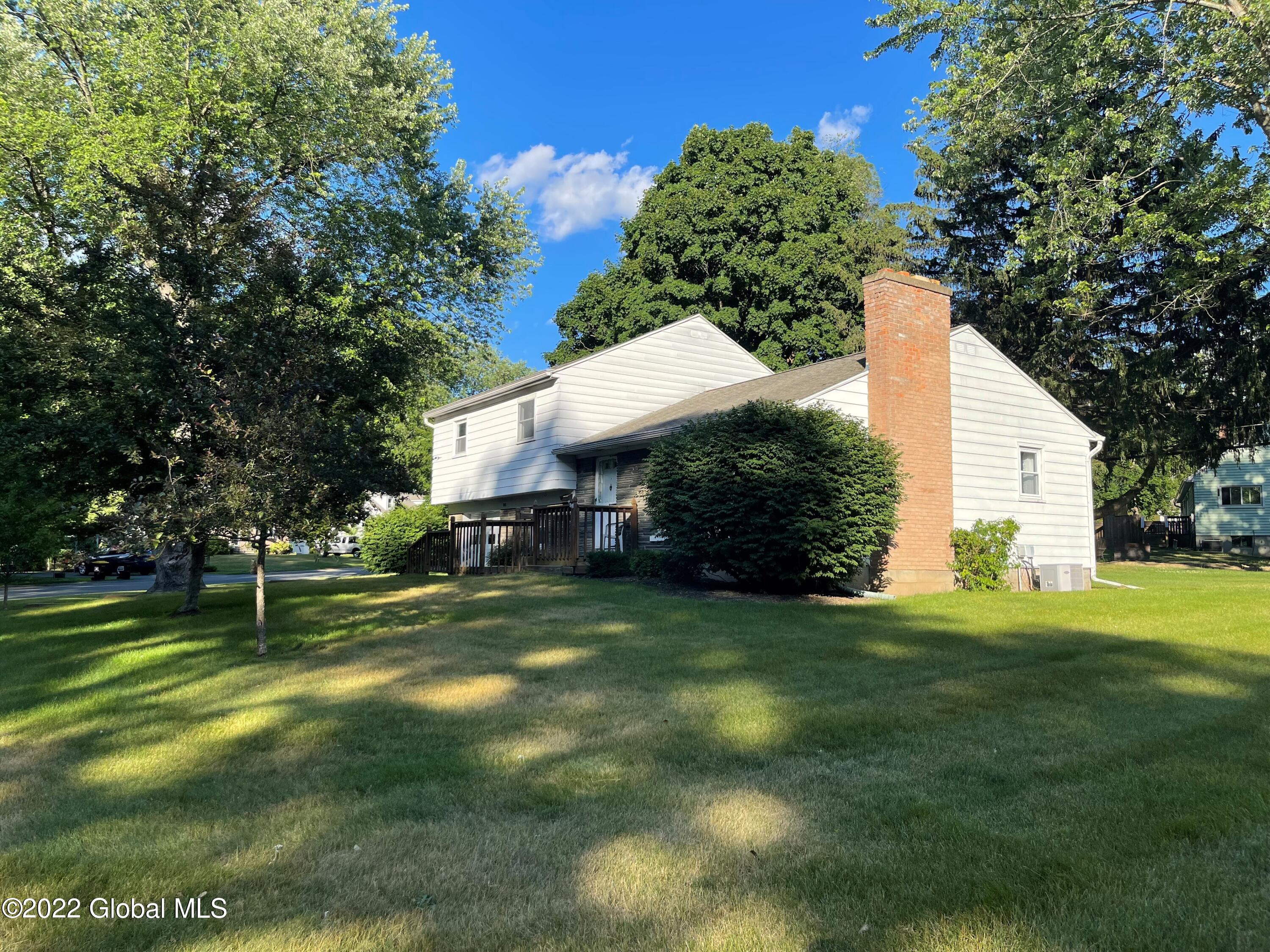 1 Maid Marion Road Albany, NY 12203 - Photo 2 of 20 20