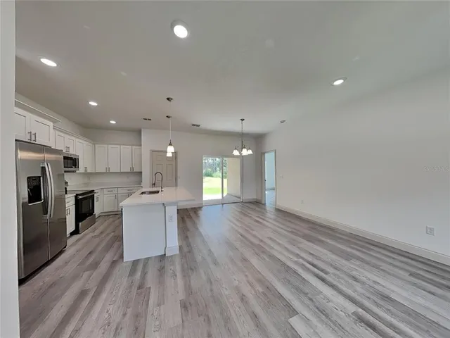 $1,695 | 2660 West Gifford Lane, Dunnellon, FL 34433