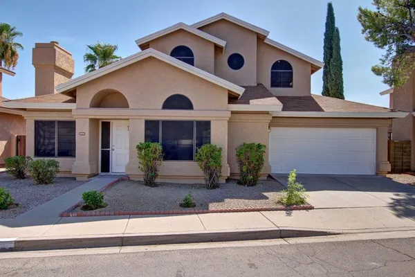 $2,100 | 18801 North 42nd Avenue, Glendale, AZ 85308