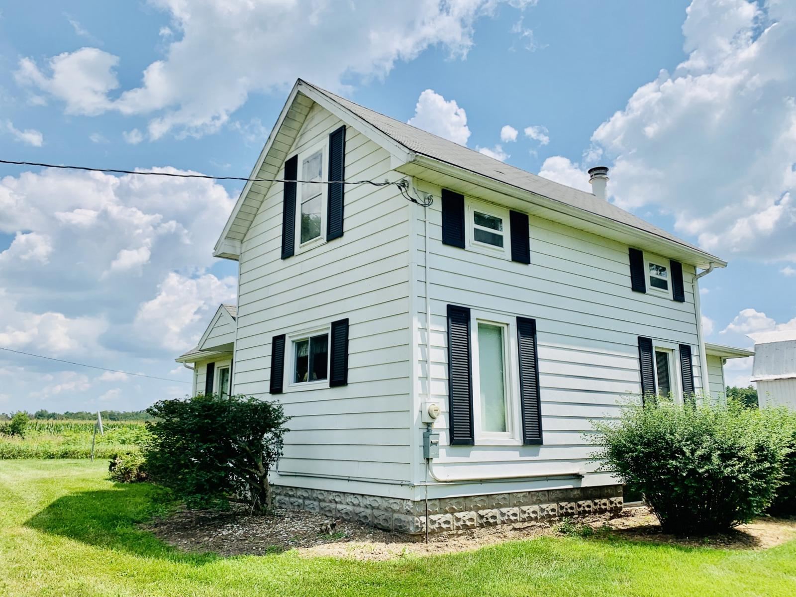 32282 Pierce Road Walkerton, IN 46574 - Photo 5 of 23