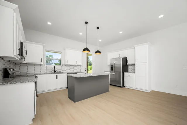 $379,900 | 134 Lightfoot Lane, Estill Springs, TN 37330