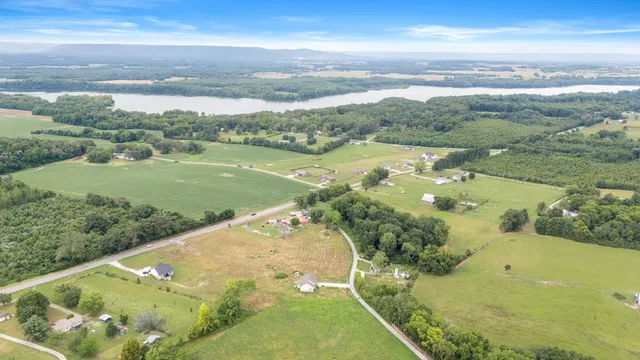 $379,900 | 134 Lightfoot Lane, Estill Springs, TN 37330