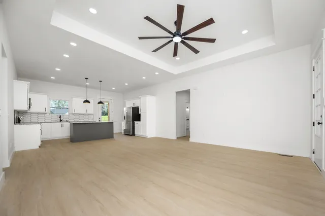 $379,900 | 134 Lightfoot Lane, Estill Springs, TN 37330