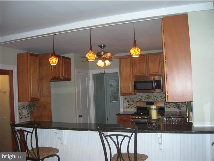 111 Strathmore Road Havertown, PA 19083 - Photo 8 of 22