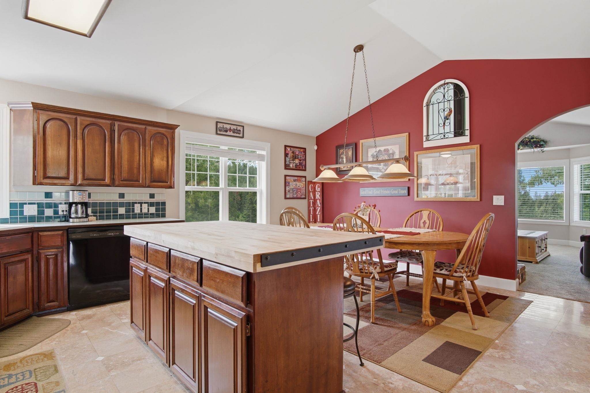 17117 East Scribner Road Spokane, WA 99217 - Photo 6 of 50 Gallery Image 6