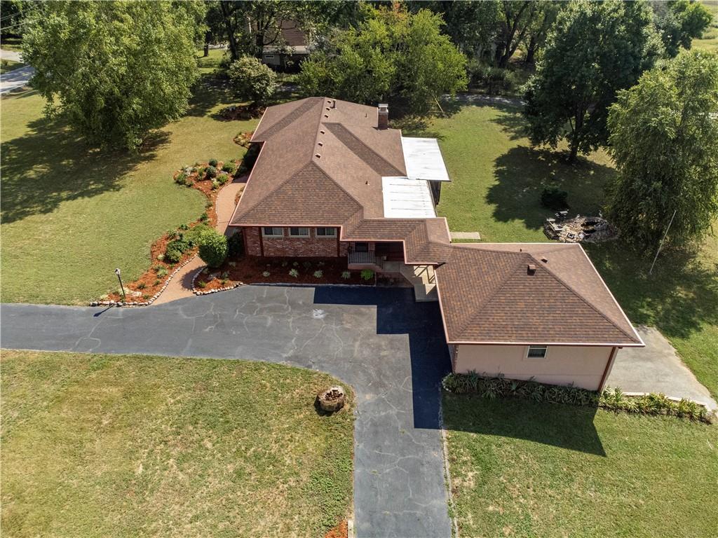 822 Dickinson Road Independence, MO 64050 - Photo 15 of 94