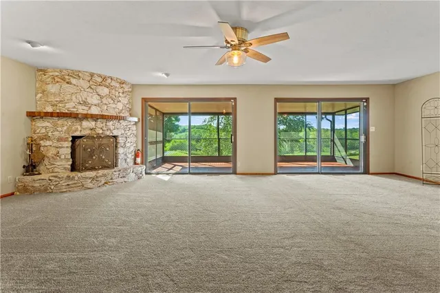 $1,400,000 | 822 Dickinson Road, Independence, MO 64050