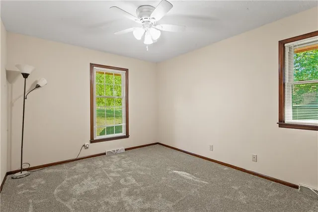 $1,400,000 | 822 Dickinson Road, Independence, MO 64050