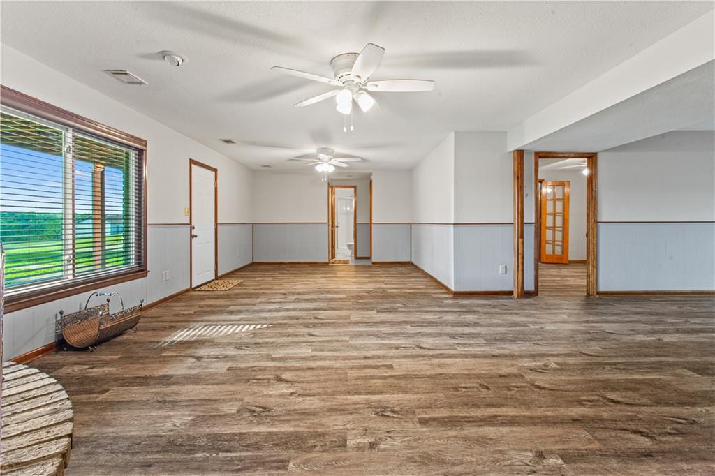 822 Dickinson Road Independence, MO 64050 - Photo 50 of 94