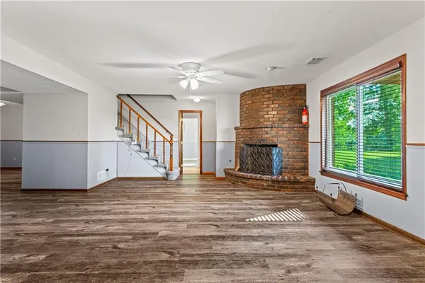 $1,300,000 | 822 Dickinson Road, Independence, MO 64050