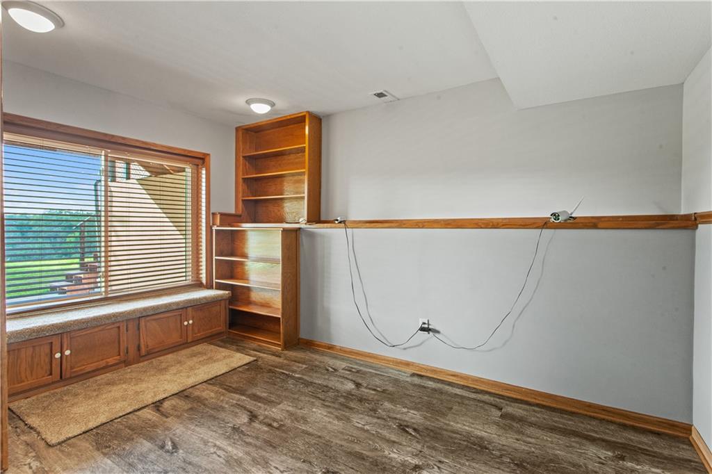 822 Dickinson Road Independence, MO 64050 - Photo 62 of 94