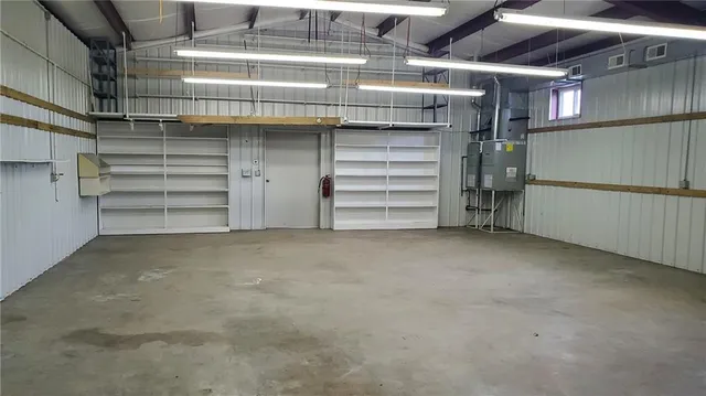 $1,400,000 | 822 Dickinson Road, Independence, MO 64050