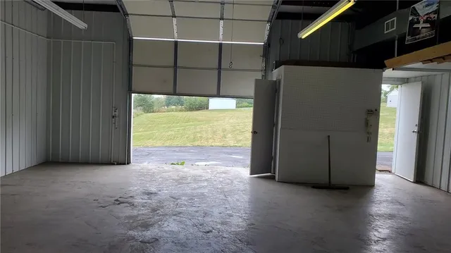 $1,400,000 | 822 Dickinson Road, Independence, MO 64050