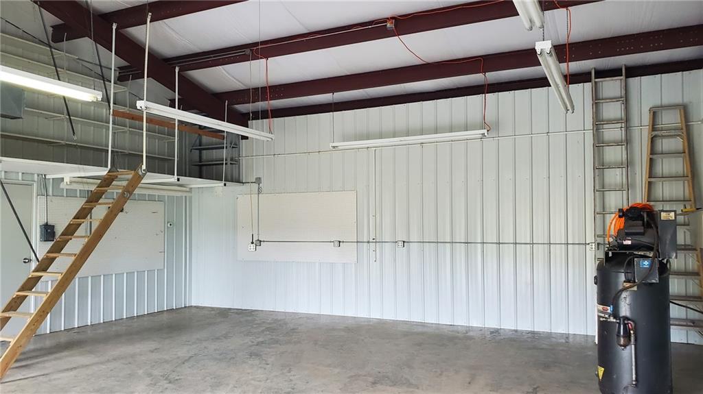 822 Dickinson Road Independence, MO 64050 - Photo 81 of 94