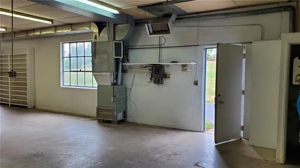 $1,300,000 | 822 Dickinson Road, Independence, MO 64050