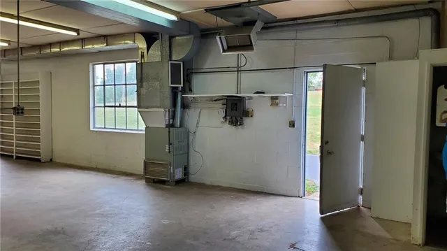 $1,400,000 | 822 Dickinson Road, Independence, MO 64050