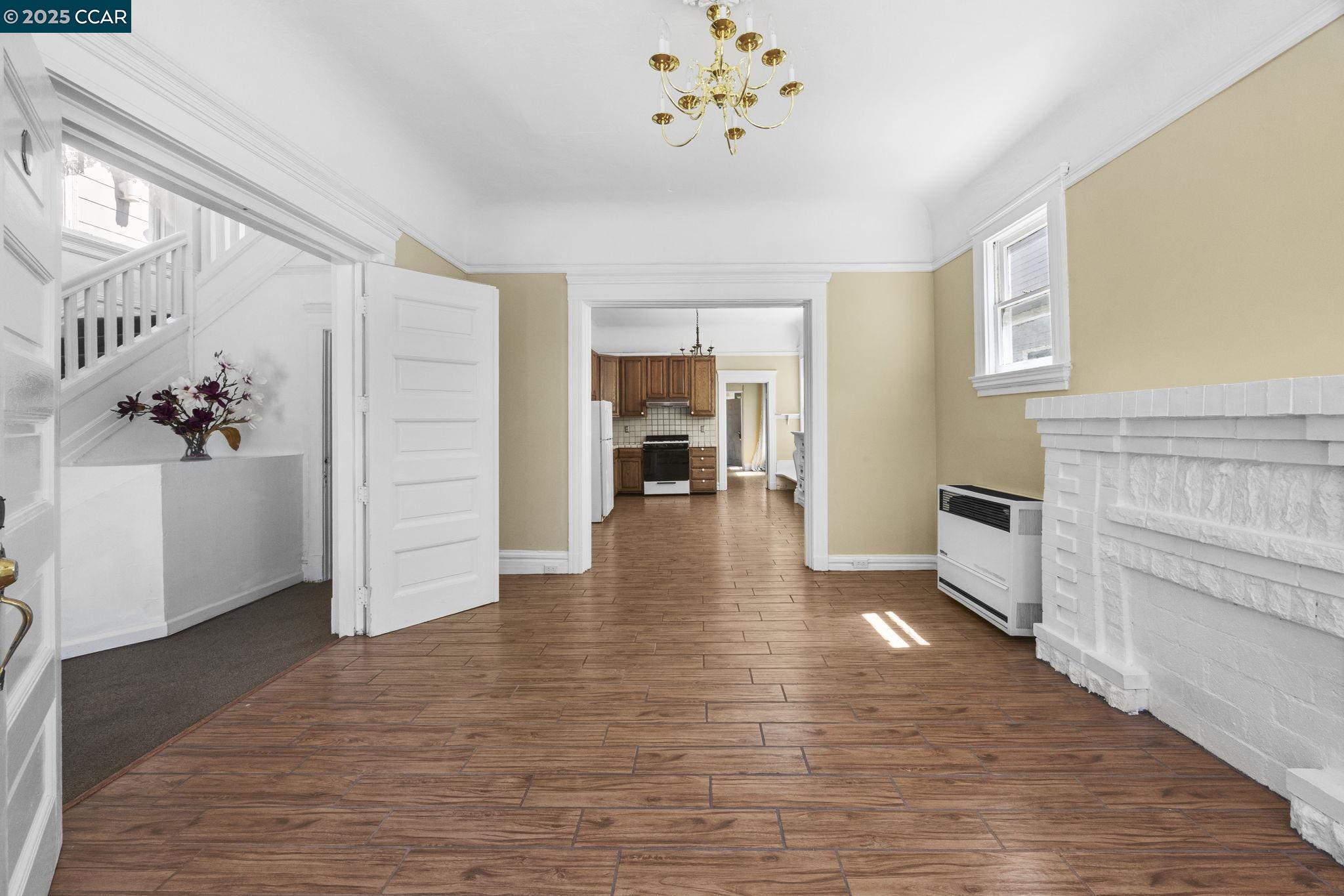 1220 Chestnut Street Alameda, CA 94501 - Photo 9 of 29 wooden floor in an empty room with a window