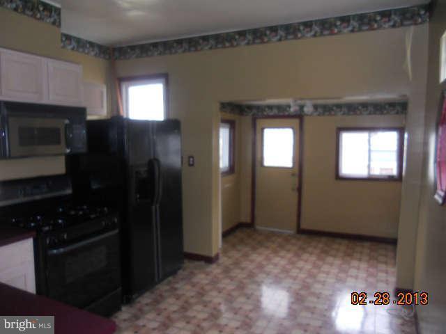 3502 Denison Road Baltimore, MD 21215 - Photo 4 of 14 Kitchen