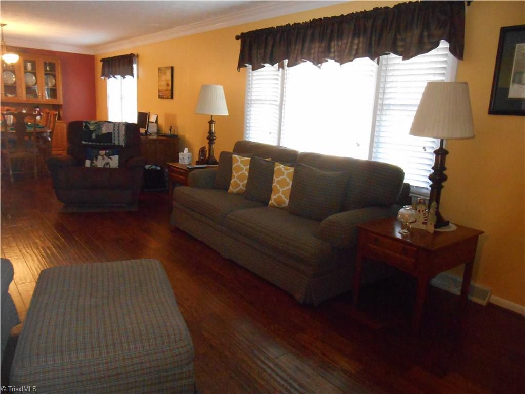 1094 Smith Road Mount Airy, NC 27030 - Photo 11 of 19 Gallery Image 11