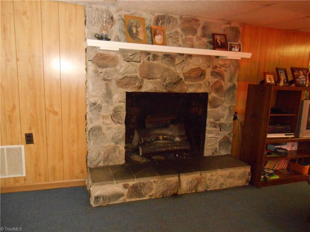 1094 Smith Road Mount Airy, NC 27030 - Photo 13 of 19 Gallery Image 13