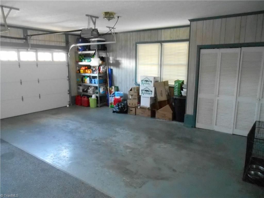 1094 Smith Road Mount Airy, NC 27030 - Photo 14 of 19 Gallery Image 14