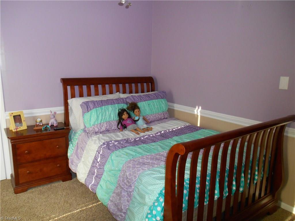 1094 Smith Road Mount Airy, NC 27030 - Photo 5 of 19 Gallery Image 5