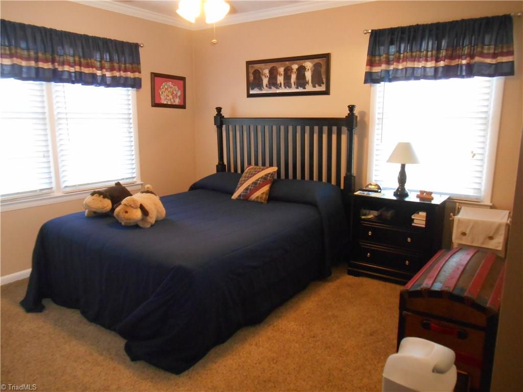 1094 Smith Road Mount Airy, NC 27030 - Photo 9 of 19 Gallery Image 9
