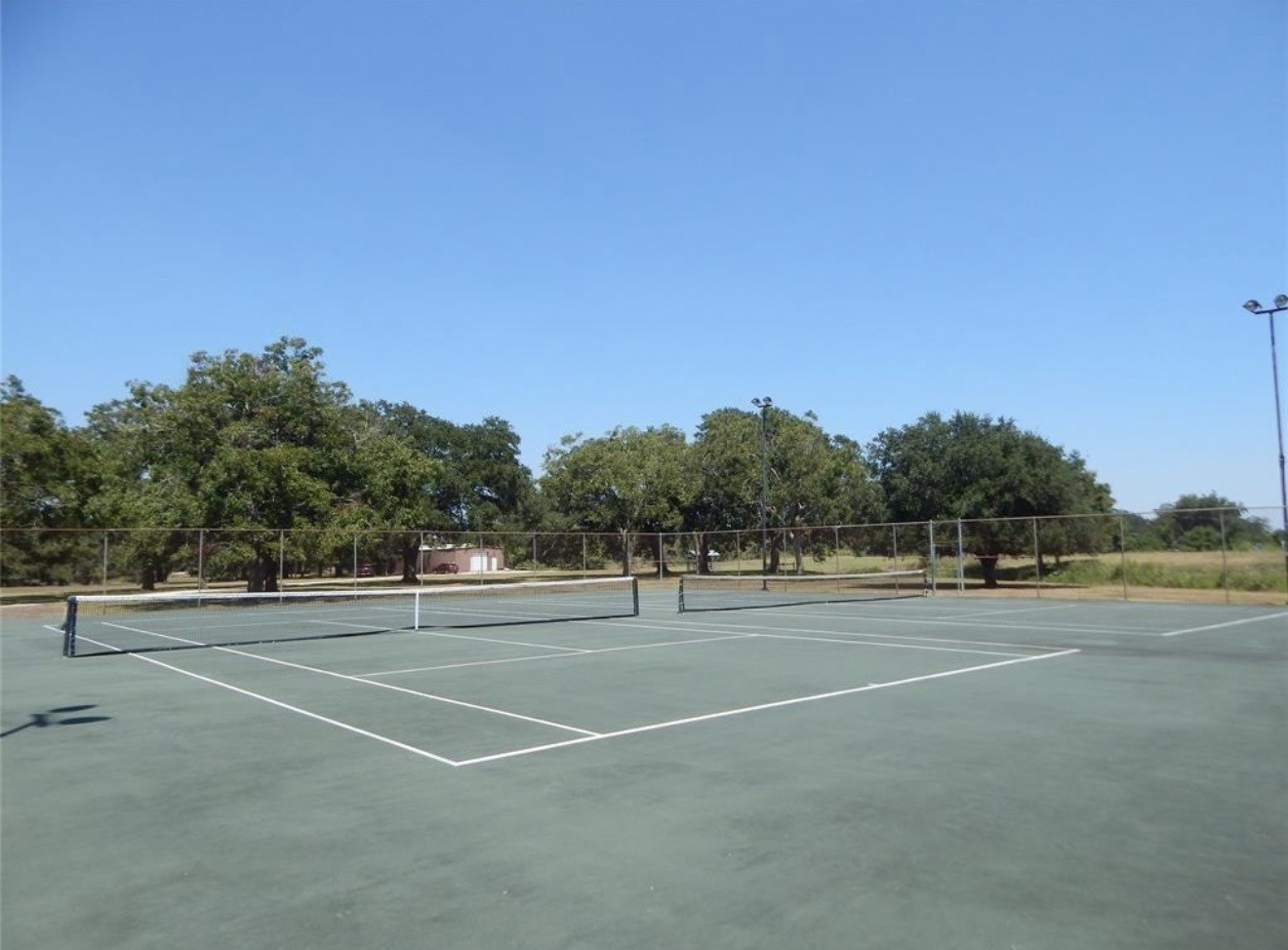 1793 Apache Trail Angleton, TX 77515 - Photo 5 of 6