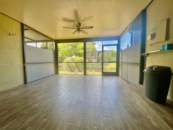 $2,500 | 8975 Palm Tree Lane, Unit 8975, Pembroke Pines, FL 33024