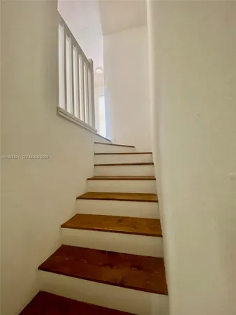 $2,500 | 8975 Palm Tree Lane, Unit 8975, Pembroke Pines, FL 33024