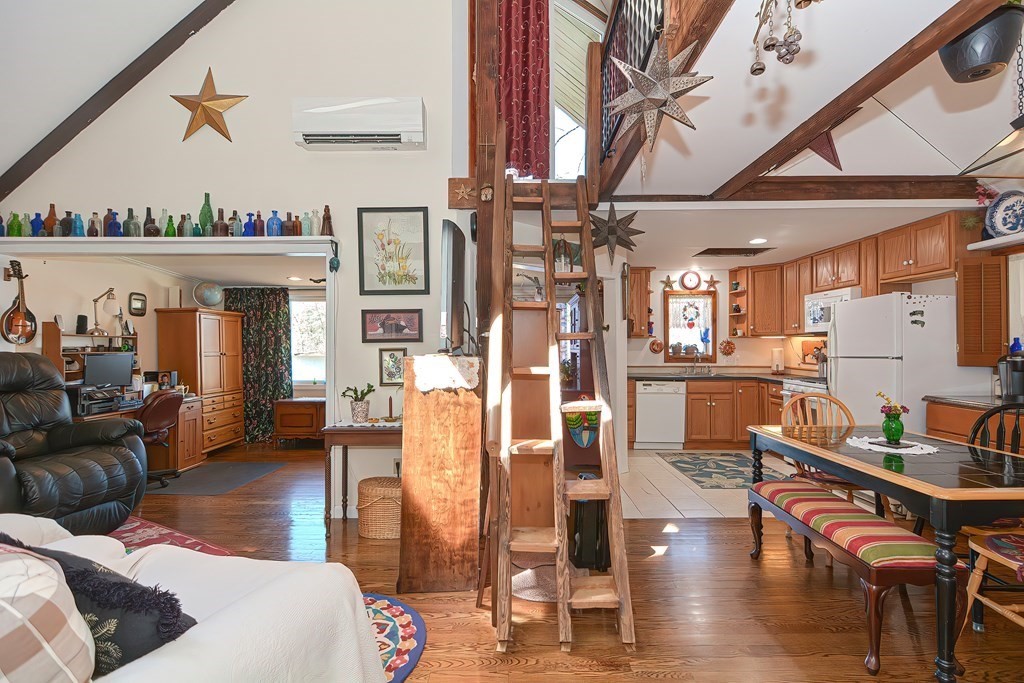 451 Townsend Harbor Road Lunenburg, MA 01462 - Photo 17 of 40 Gallery Image 17