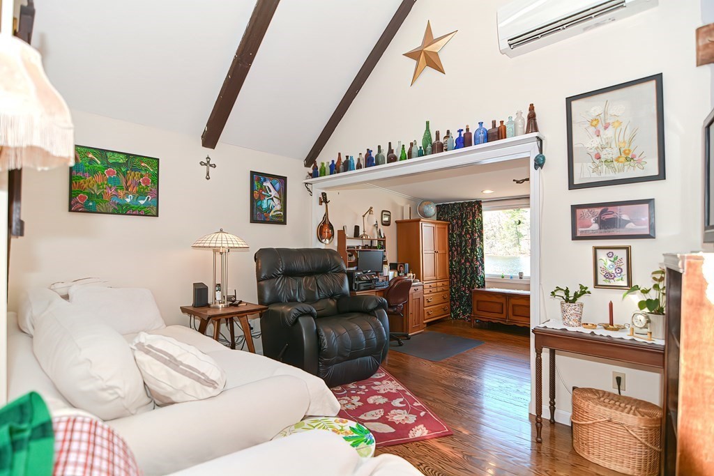 451 Townsend Harbor Road Lunenburg, MA 01462 - Photo 7 of 40 Gallery Image 7
