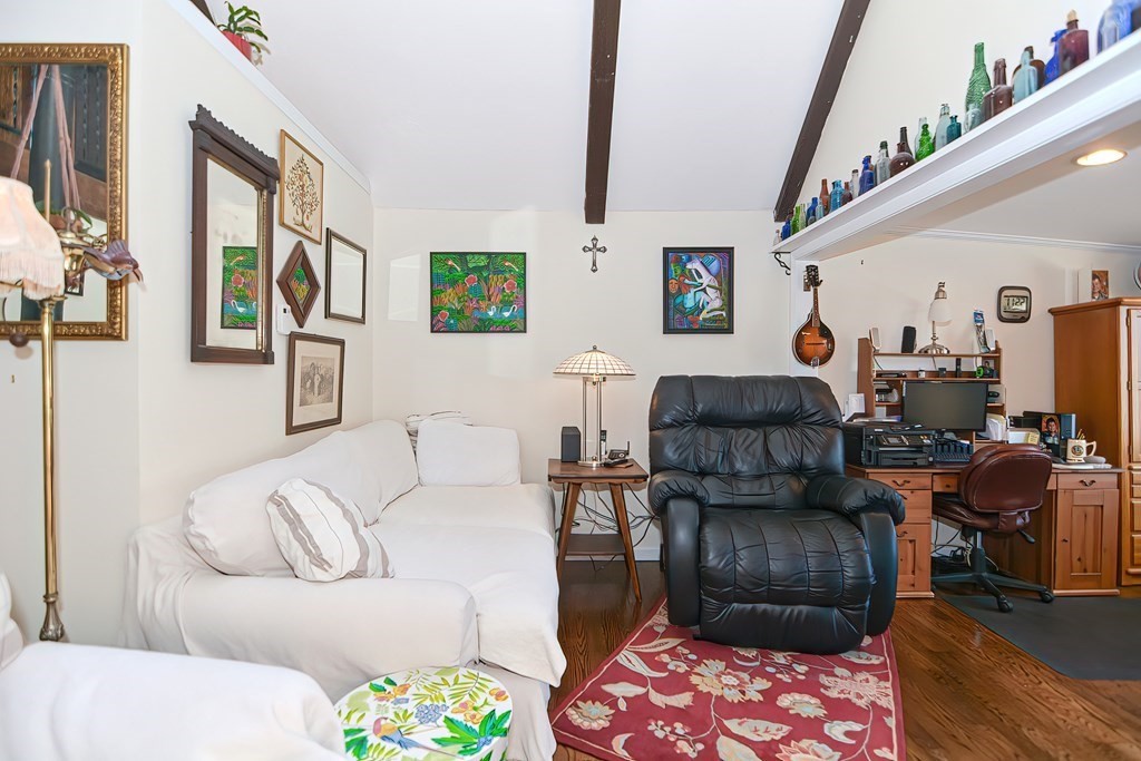 451 Townsend Harbor Road Lunenburg, MA 01462 - Photo 8 of 40 Gallery Image 8