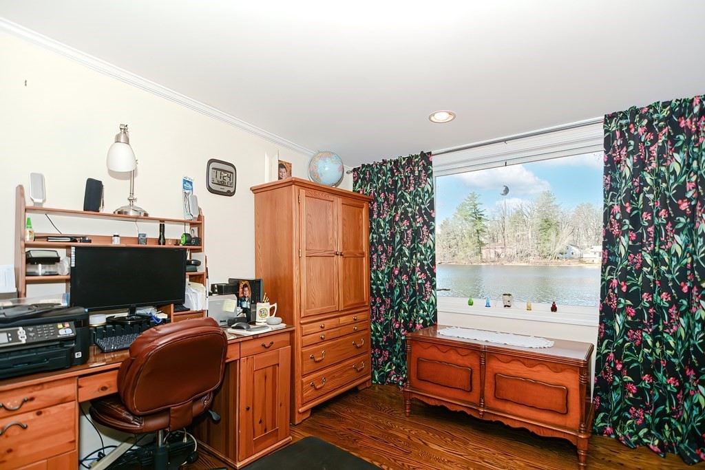 451 Townsend Harbor Road Lunenburg, MA 01462 - Photo 9 of 40 Gallery Image 9