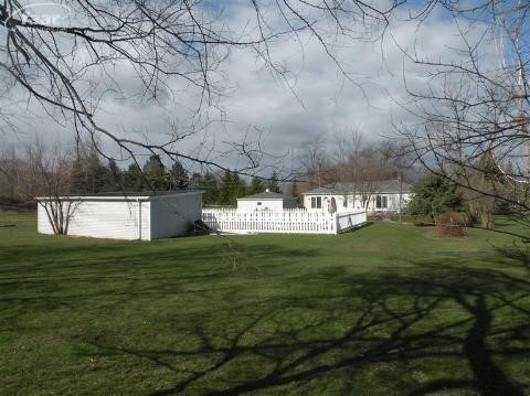 16763 Maple Tree Drive Fenton, MI 48430 - Photo 5 of 22 20257084-4.JPG