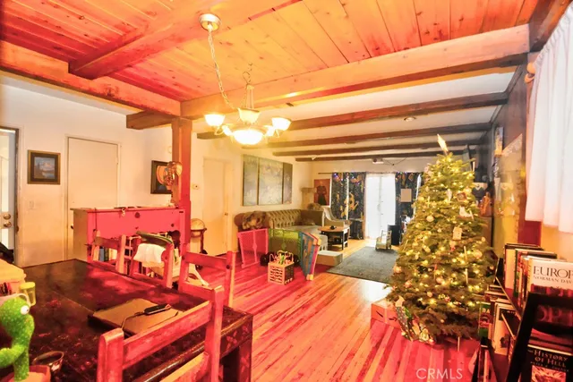 $1,250,000 | 5831 Riverton Avenue, North Hollywood, CA 91601